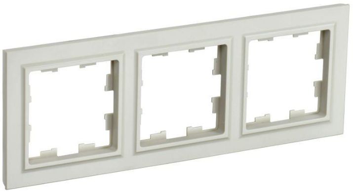 Изображение Рамка 3-м BRITE РУ-3-БрКр беж. IEK BR-M32-K10