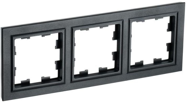 Изображение Рамка 3-м BRITE РУ-3-БрЧ черн. IEK BR-M32-K02