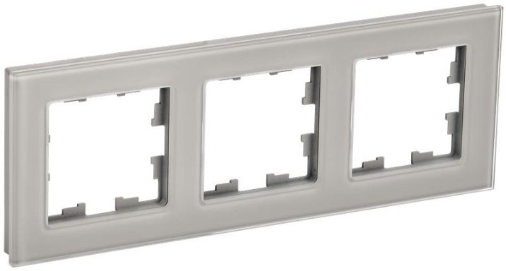 Изображение Рамка 3-м BRITE РУ-3-2-БрД стекло дым. IEK BR-M32-G-K30
