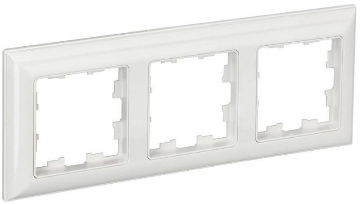 Изображение Рамка 3-м BRITE РУ-3-Бр бел./бел. IEK BR-M32-12-K01