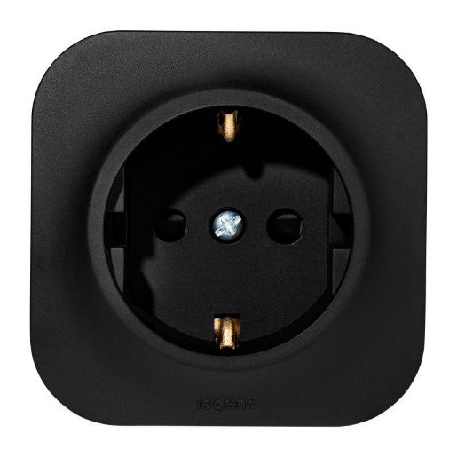Изображение Розетка 1-м ОП Quteo 16А IP20 250В 2P+E с заземл. защ. шторки черн. матов. Leg 782476